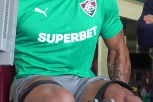 胡尔克在新东家体测，39岁这大腿肌肉依旧那么猛啊…视频封面
